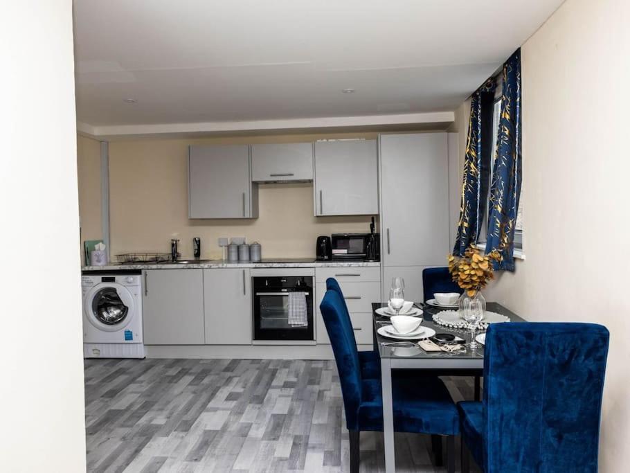 1 Bedroom-Sofabed-Worktable-4-Wifi-Parking London Kültér fotó