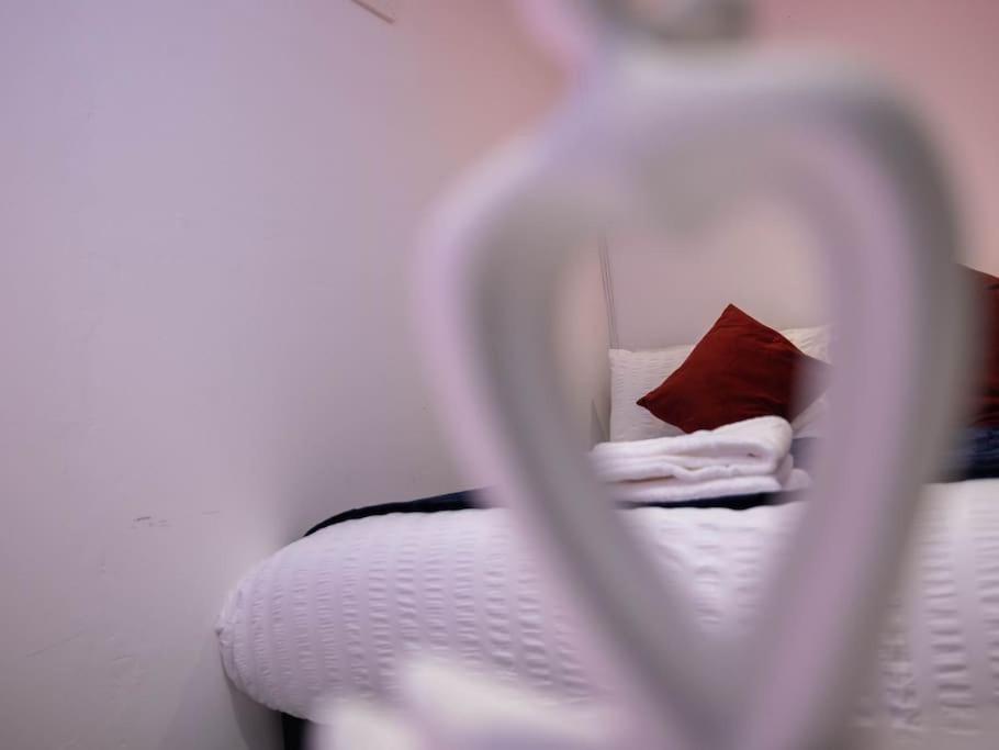 1 Bedroom-Sofabed-Worktable-4-Wifi-Parking London Kültér fotó