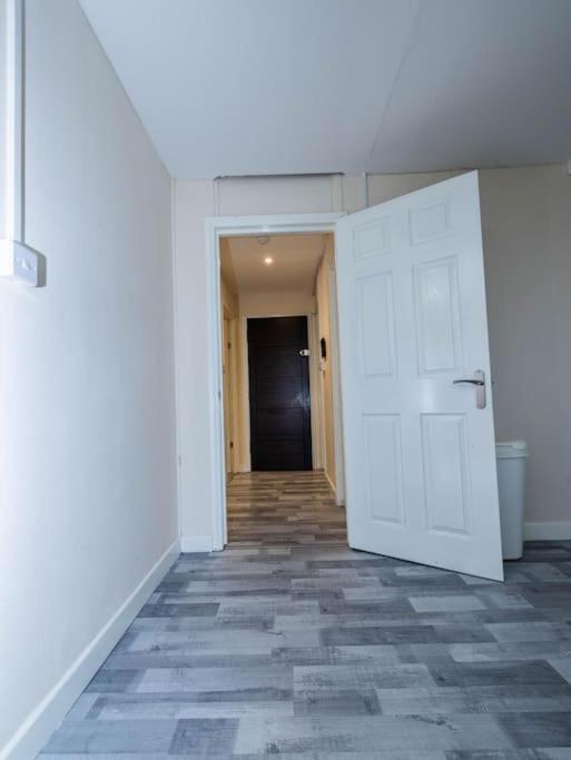 1 Bedroom-Sofabed-Worktable-4-Wifi-Parking London Kültér fotó